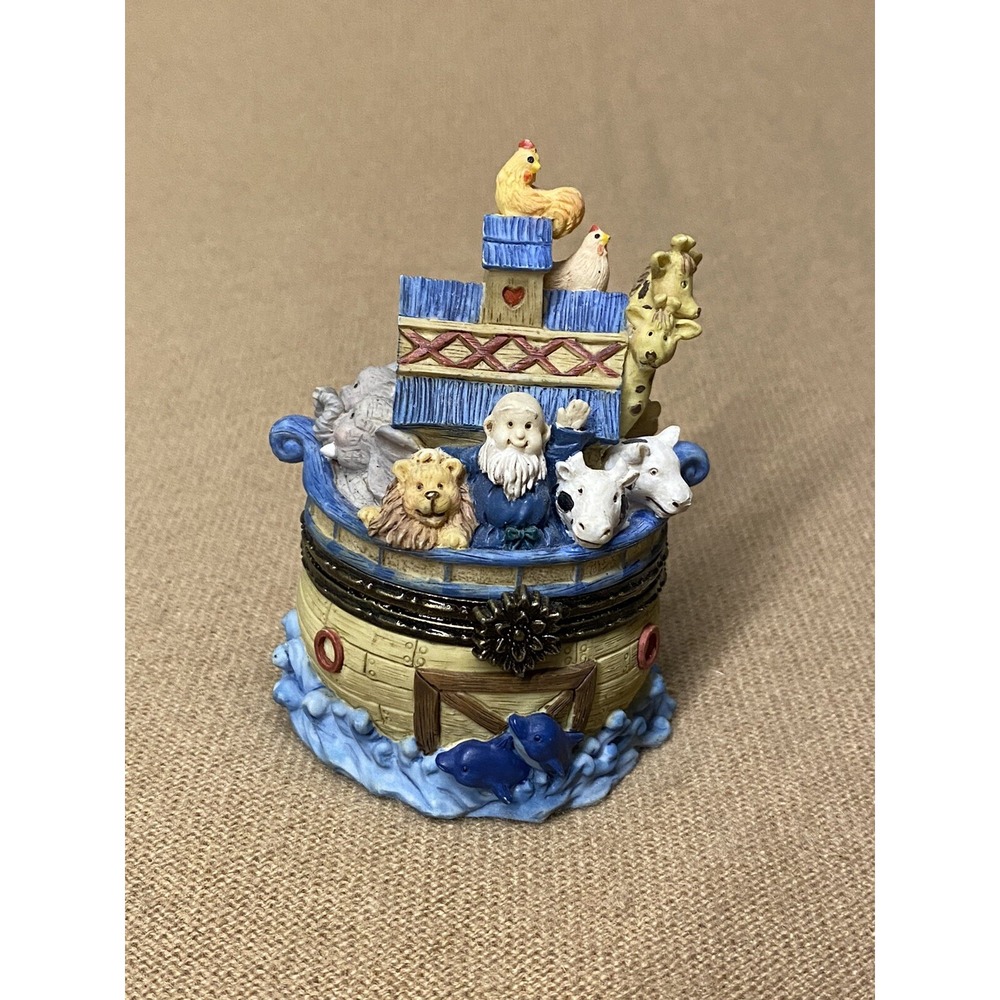 VNTG NOAH'S ARK RESIN JEWELRY HINGED TRINKET BOX ADORABLE 3-D DECORATION ROUND